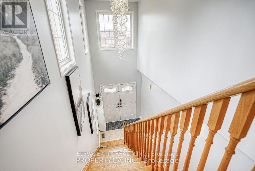 2 Horn Street, Whitchurch-Stouffville, Ontario  L4A 0X9 - Photo 22 - N12730368