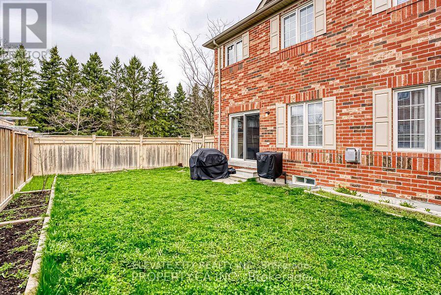 2 Horn Street, Whitchurch-Stouffville, Ontario  L4A 0X9 - Photo 26 - N12730368