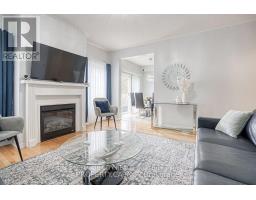 2 HORN STREET, Whitchurch-Stouffville, Ontario