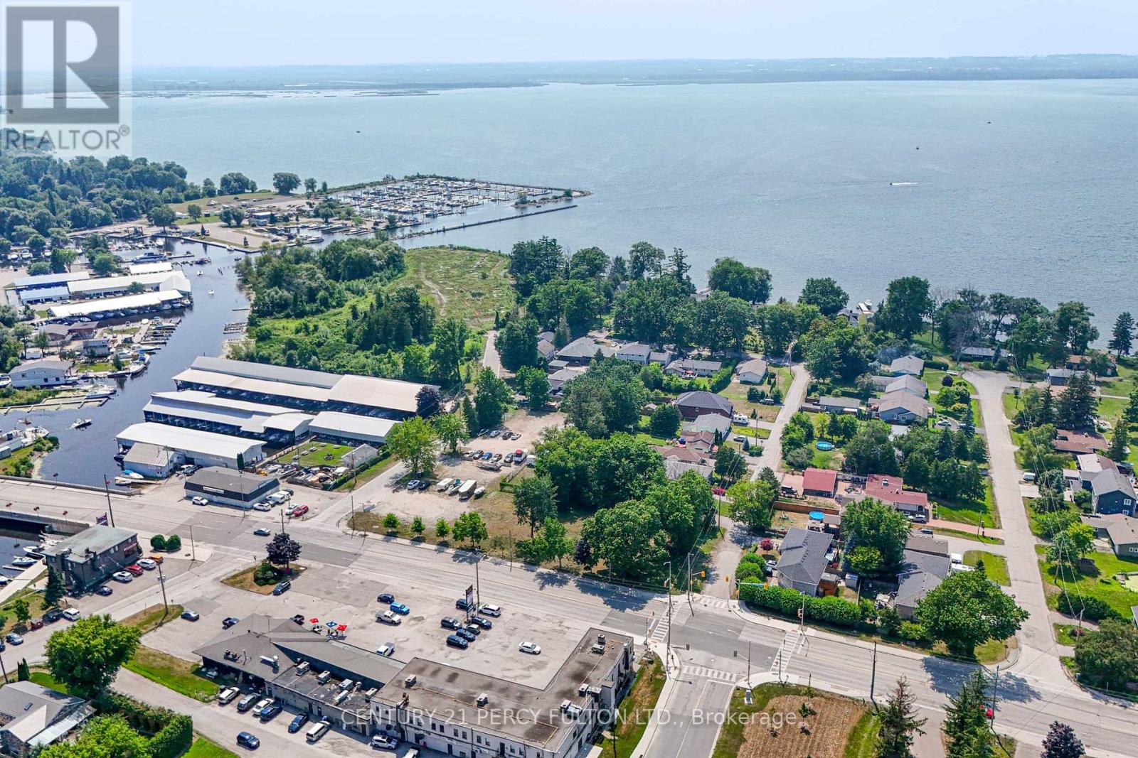 236 Cameron Crescent, Georgina, Ontario L4P 2A9 - Photo 16 - N12730386