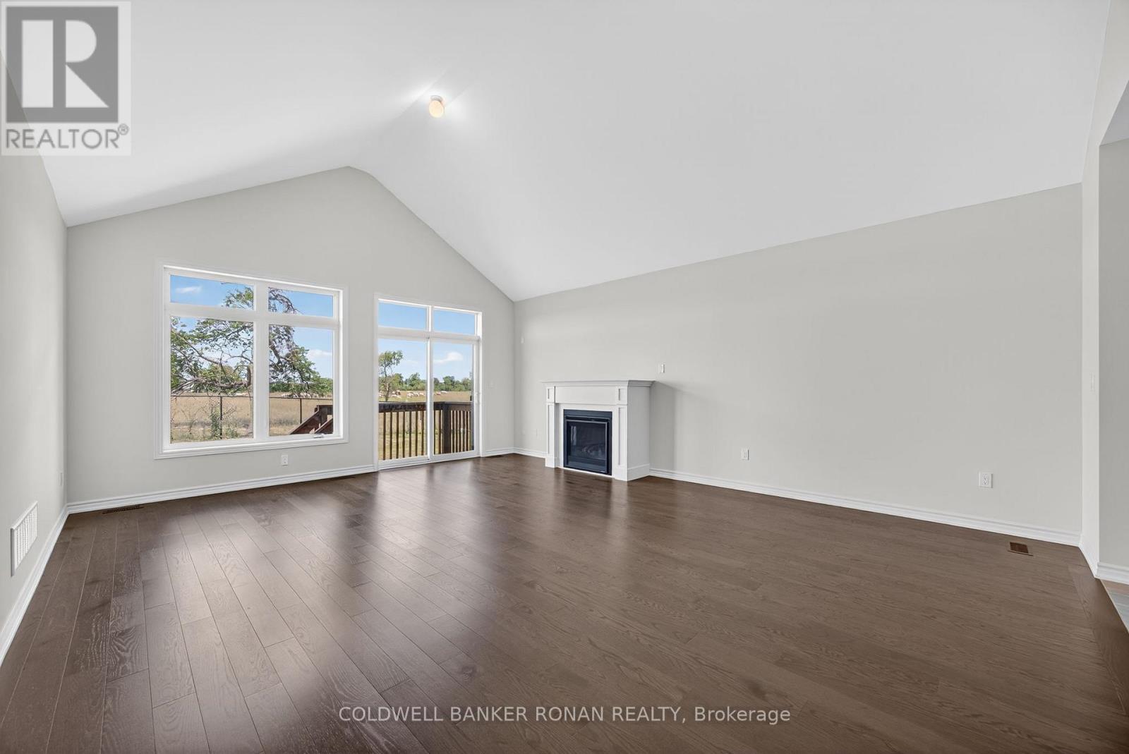 21 Sparrow Way, Adjala-Tosorontio (Colgan), Ontario  L0G 1W0 - Photo 17 - N12730442