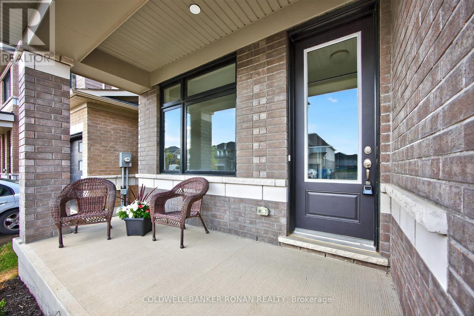 21 Sparrow Way, Adjala-Tosorontio (Colgan), Ontario  L0G 1W0 - Photo 3 - N12730442