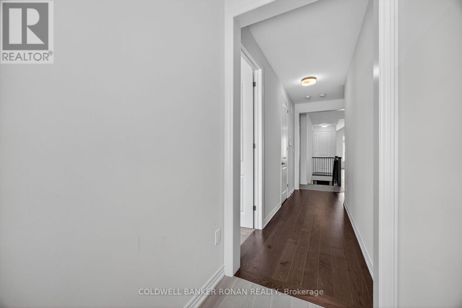 21 Sparrow Way, Adjala-Tosorontio (Colgan), Ontario  L0G 1W0 - Photo 4 - N12730442