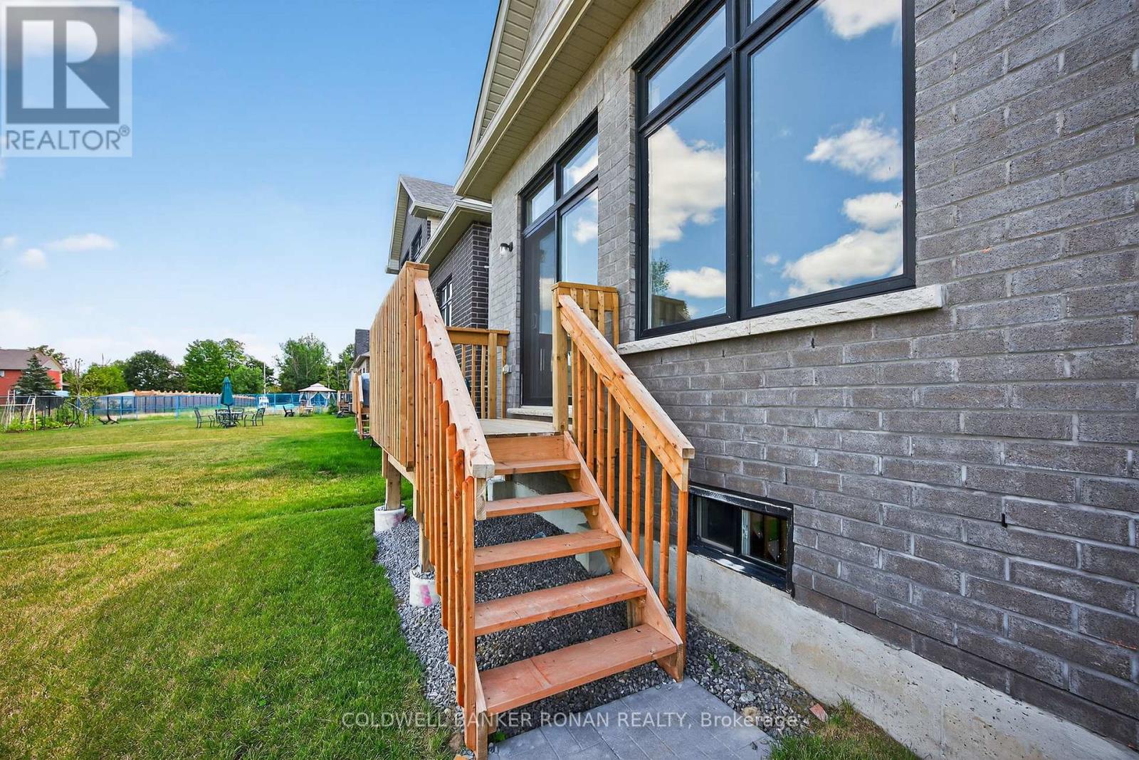 21 Sparrow Way, Adjala-Tosorontio (Colgan), Ontario  L0G 1W0 - Photo 45 - N12730442