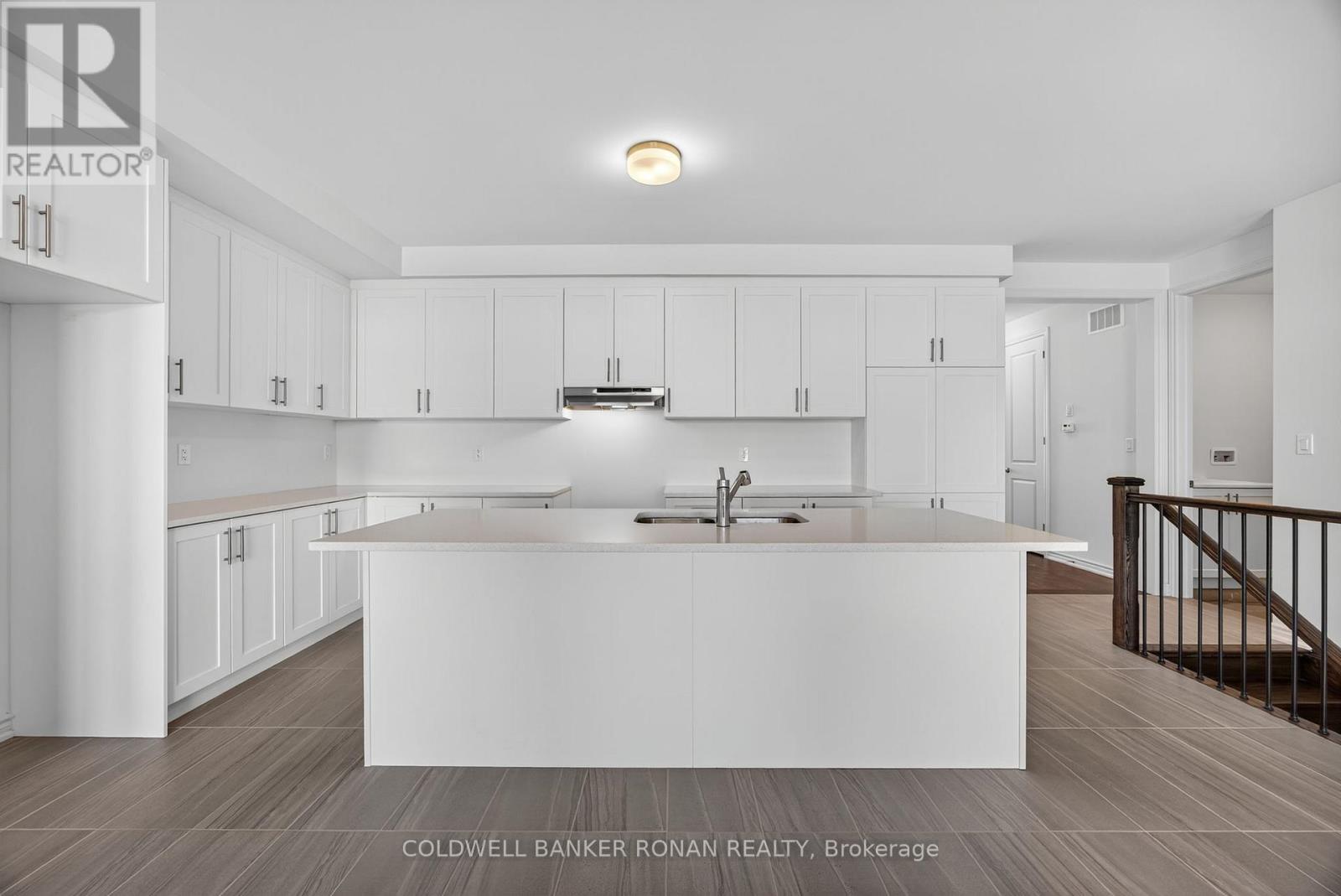 21 Sparrow Way, Adjala-Tosorontio (Colgan), Ontario  L0G 1W0 - Photo 8 - N12730442