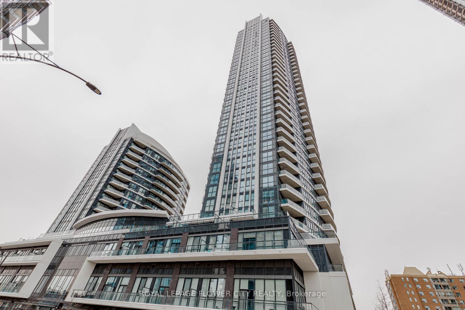 1613 - 35 Watergarden Drive, Mississauga, Ontario  L5R 0G8 - Photo 2 - W12730272