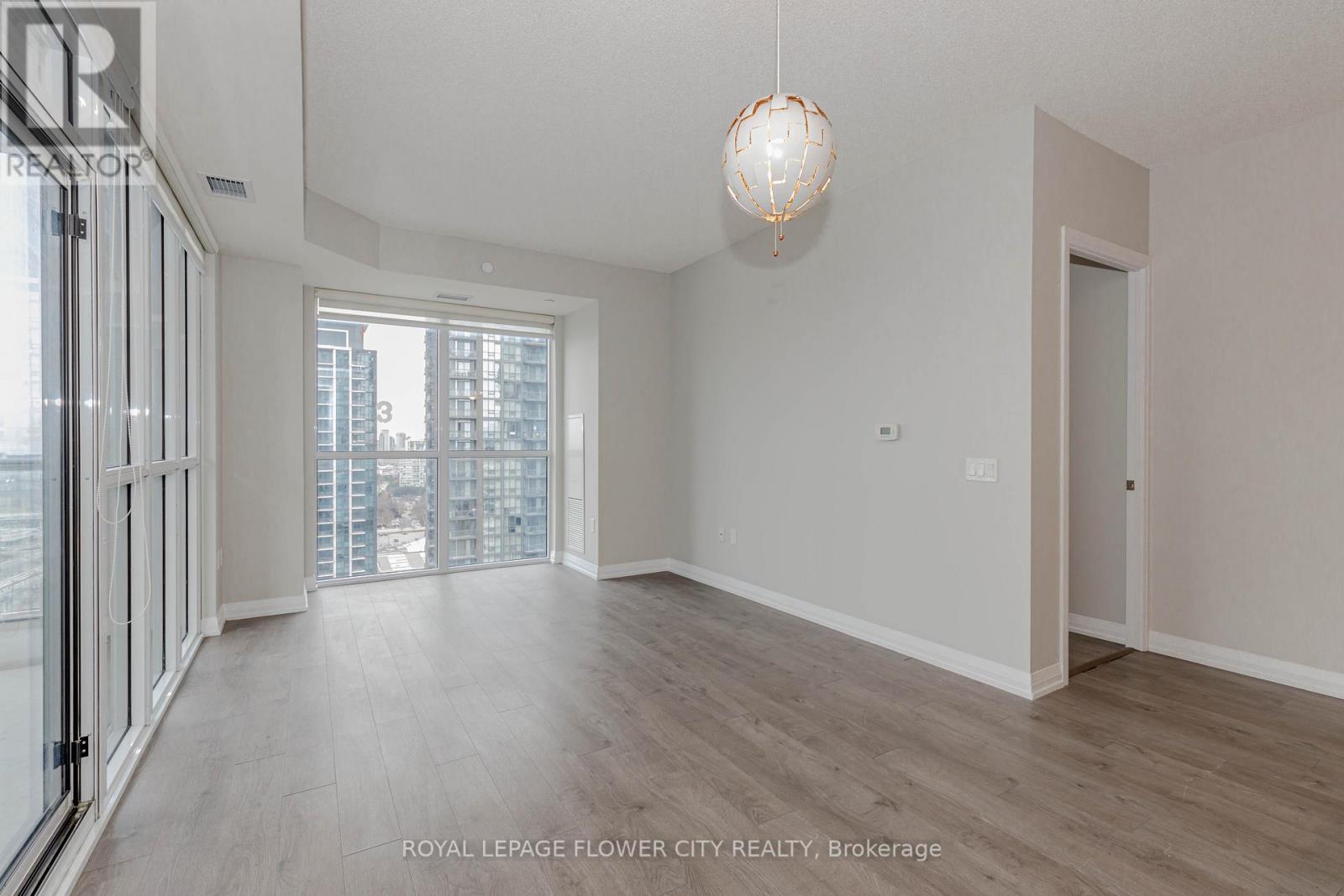 1613 - 35 Watergarden Drive, Mississauga, Ontario  L5R 0G8 - Photo 23 - W12730272