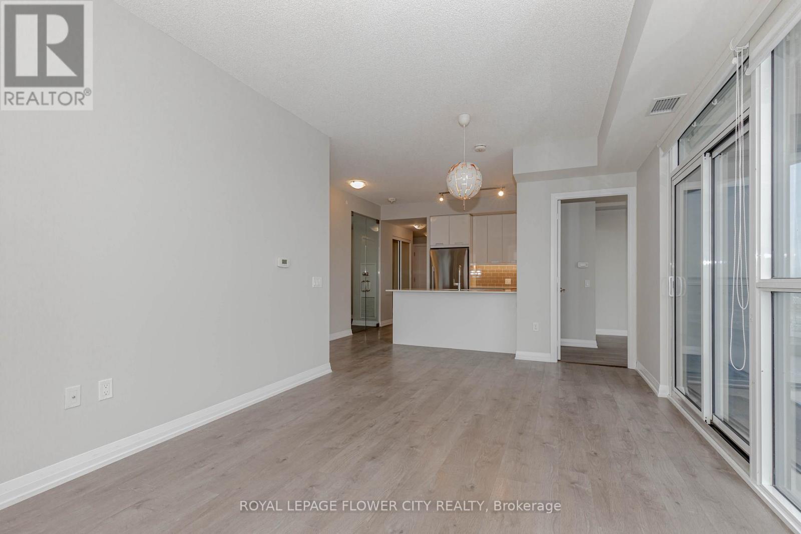 1613 - 35 Watergarden Drive, Mississauga, Ontario  L5R 0G8 - Photo 24 - W12730272