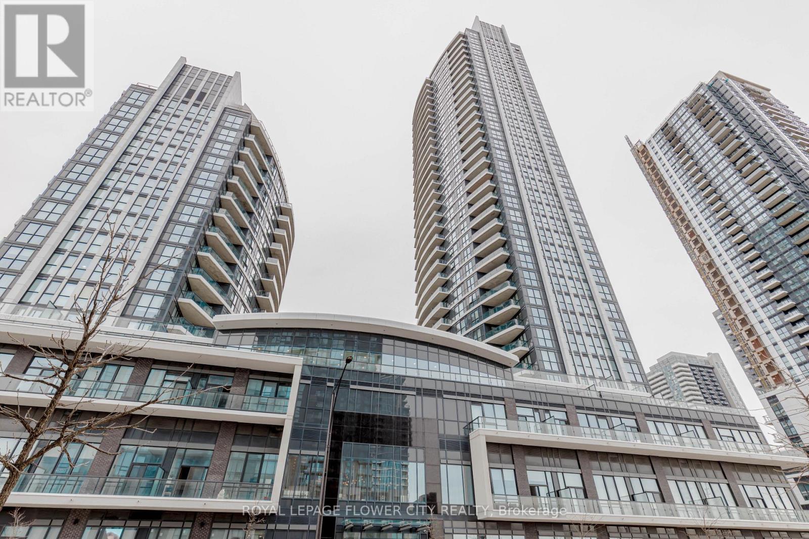 1613 - 35 Watergarden Drive, Mississauga, Ontario  L5R 0G8 - Photo 3 - W12730272