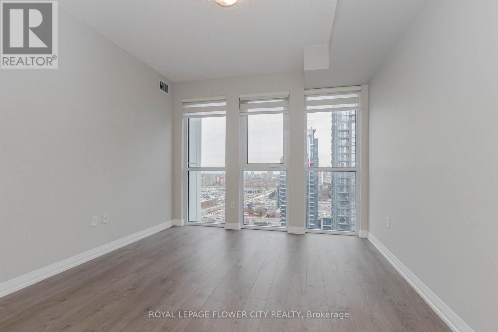 1613 - 35 Watergarden Drive, Mississauga, Ontario  L5R 0G8 - Photo 30 - W12730272