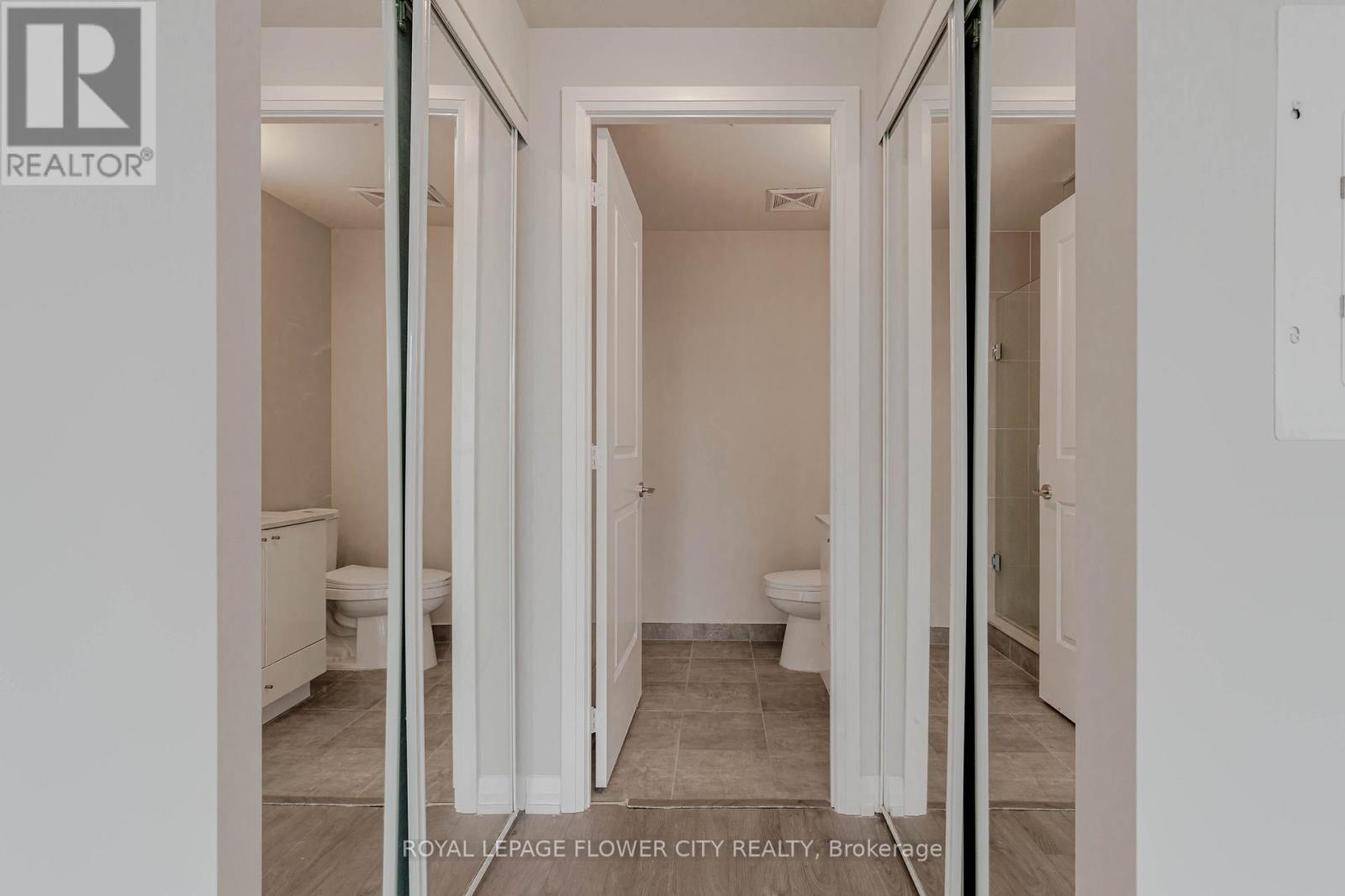 1613 - 35 Watergarden Drive, Mississauga, Ontario  L5R 0G8 - Photo 33 - W12730272