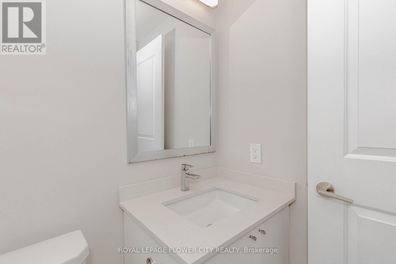 1613 - 35 Watergarden Drive, Mississauga, Ontario  L5R 0G8 - Photo 39 - W12730272