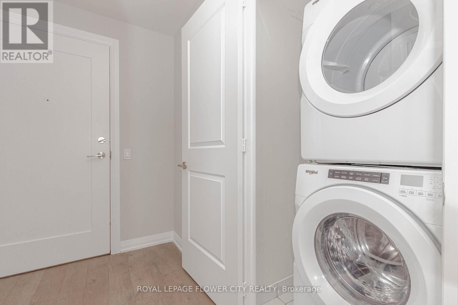 1613 - 35 Watergarden Drive, Mississauga, Ontario  L5R 0G8 - Photo 40 - W12730272