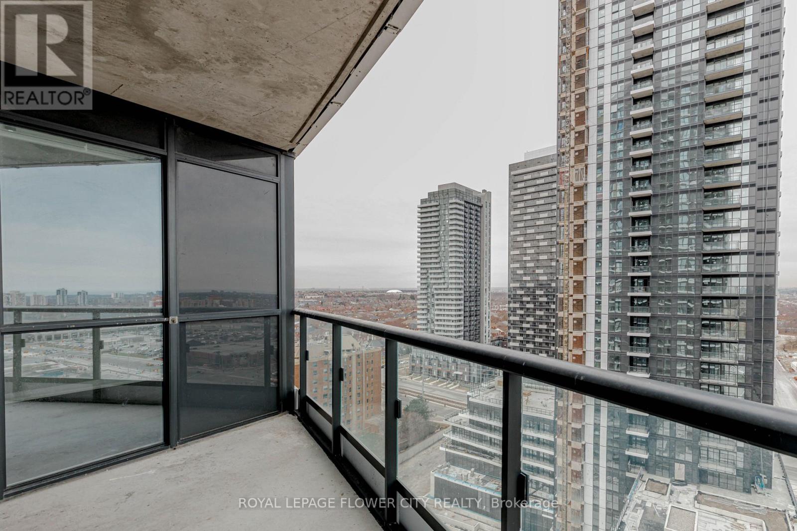 1613 - 35 Watergarden Drive, Mississauga, Ontario  L5R 0G8 - Photo 42 - W12730272