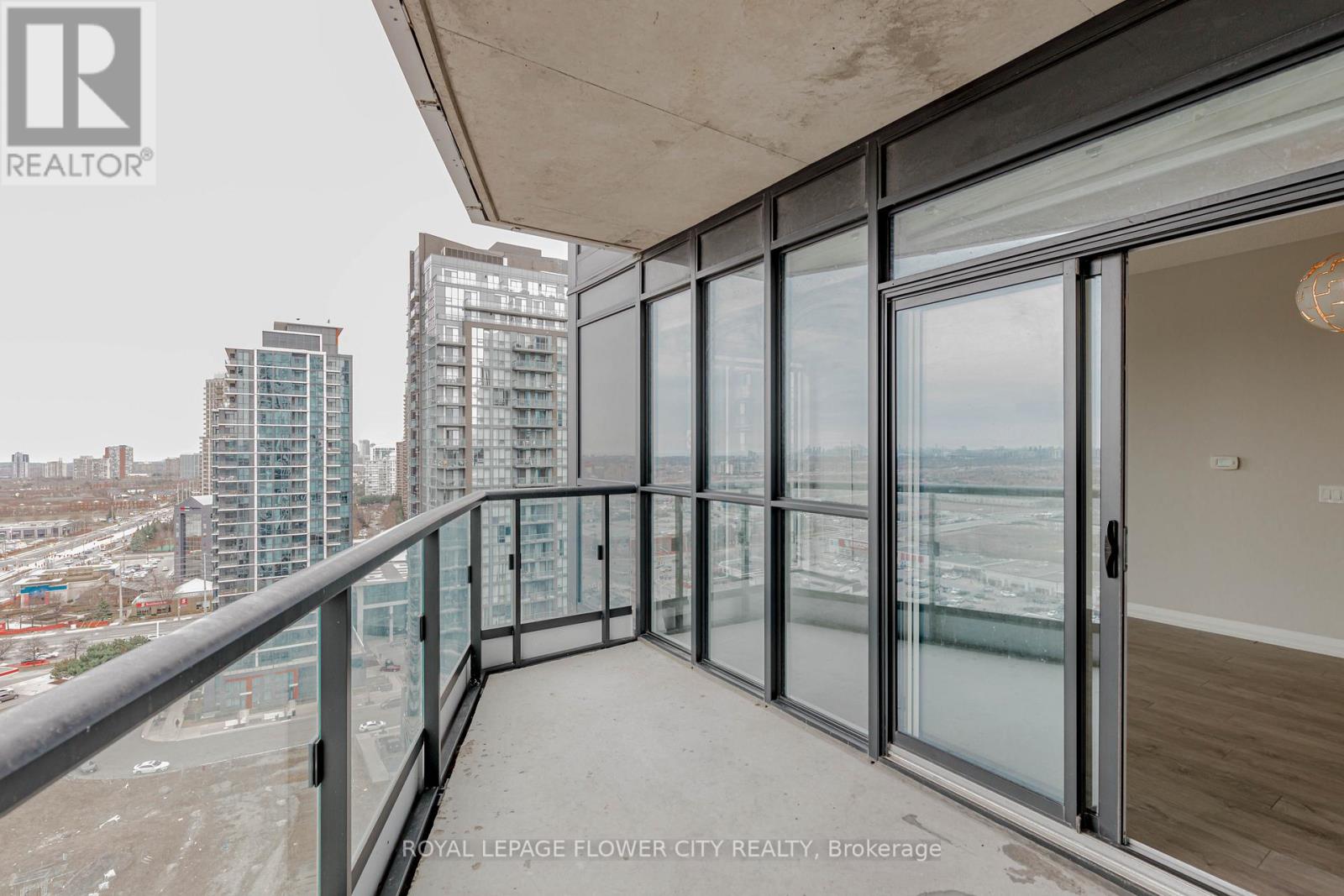 1613 - 35 Watergarden Drive, Mississauga, Ontario  L5R 0G8 - Photo 43 - W12730272