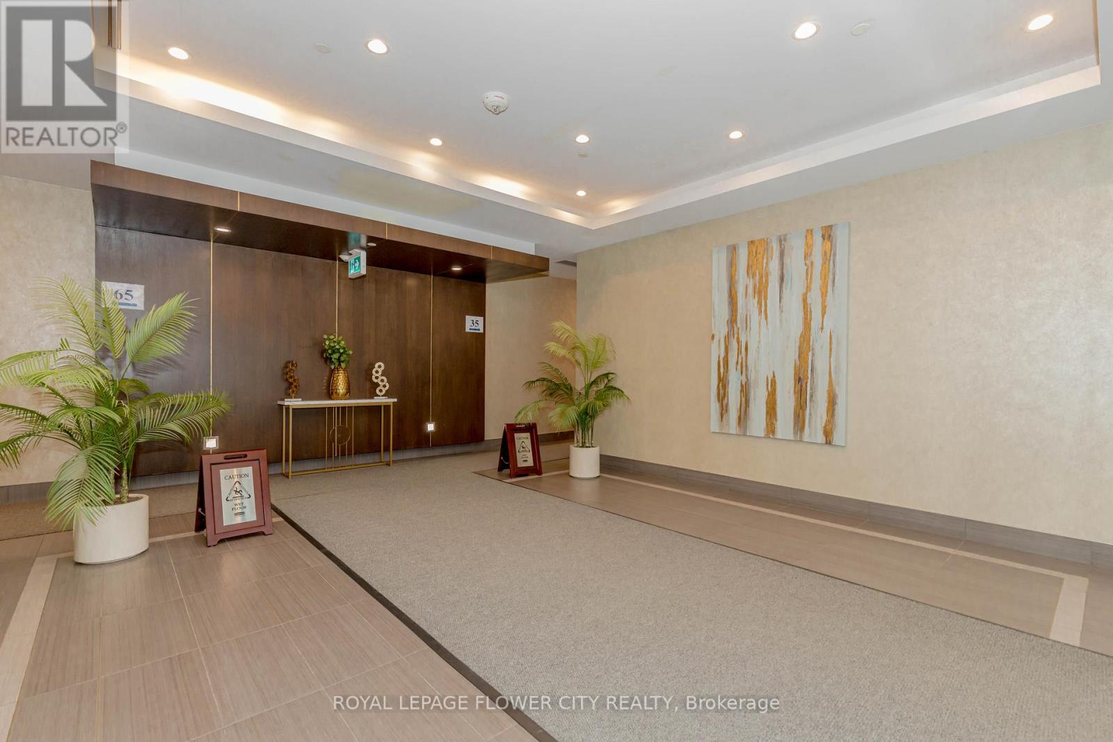 1613 - 35 Watergarden Drive, Mississauga, Ontario  L5R 0G8 - Photo 5 - W12730272