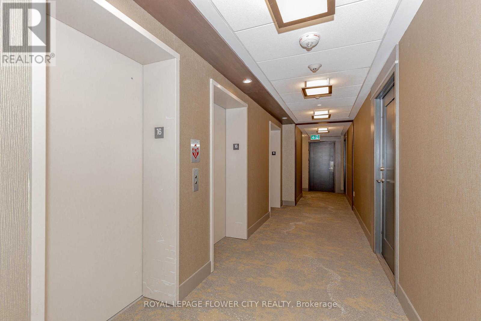 1613 - 35 Watergarden Drive, Mississauga, Ontario  L5R 0G8 - Photo 8 - W12730272