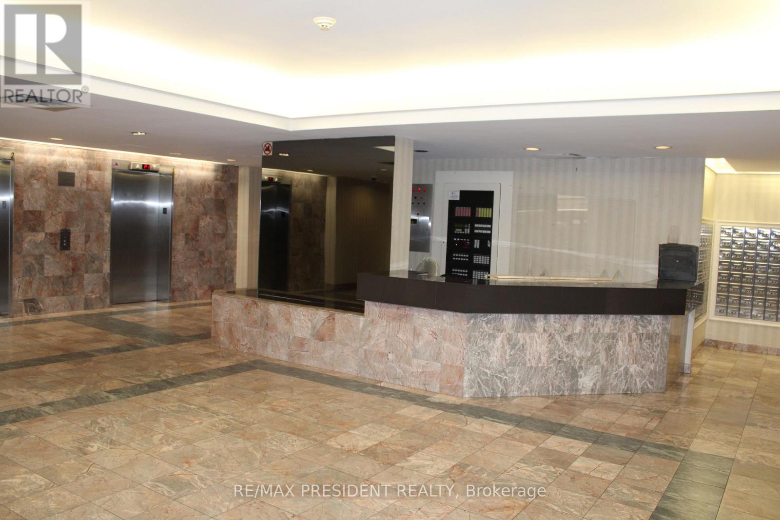 1004 - 3 Rowntree Road, Toronto, Ontario  M9V 5G8 - Photo 4 - W12730312