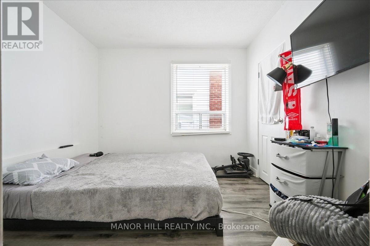 929 Lakeshore Road E, Mississauga, Ontario  L5E 1E3 - Photo 19 - W12730350