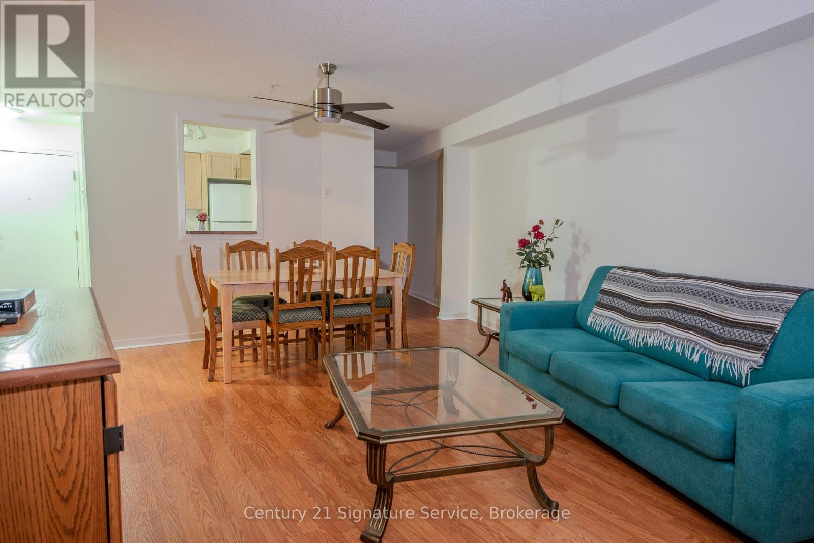 1109 - 8 Dayspring Circle, Brampton, Ontario  L6P 2Z7 - Photo 5 - W12730352