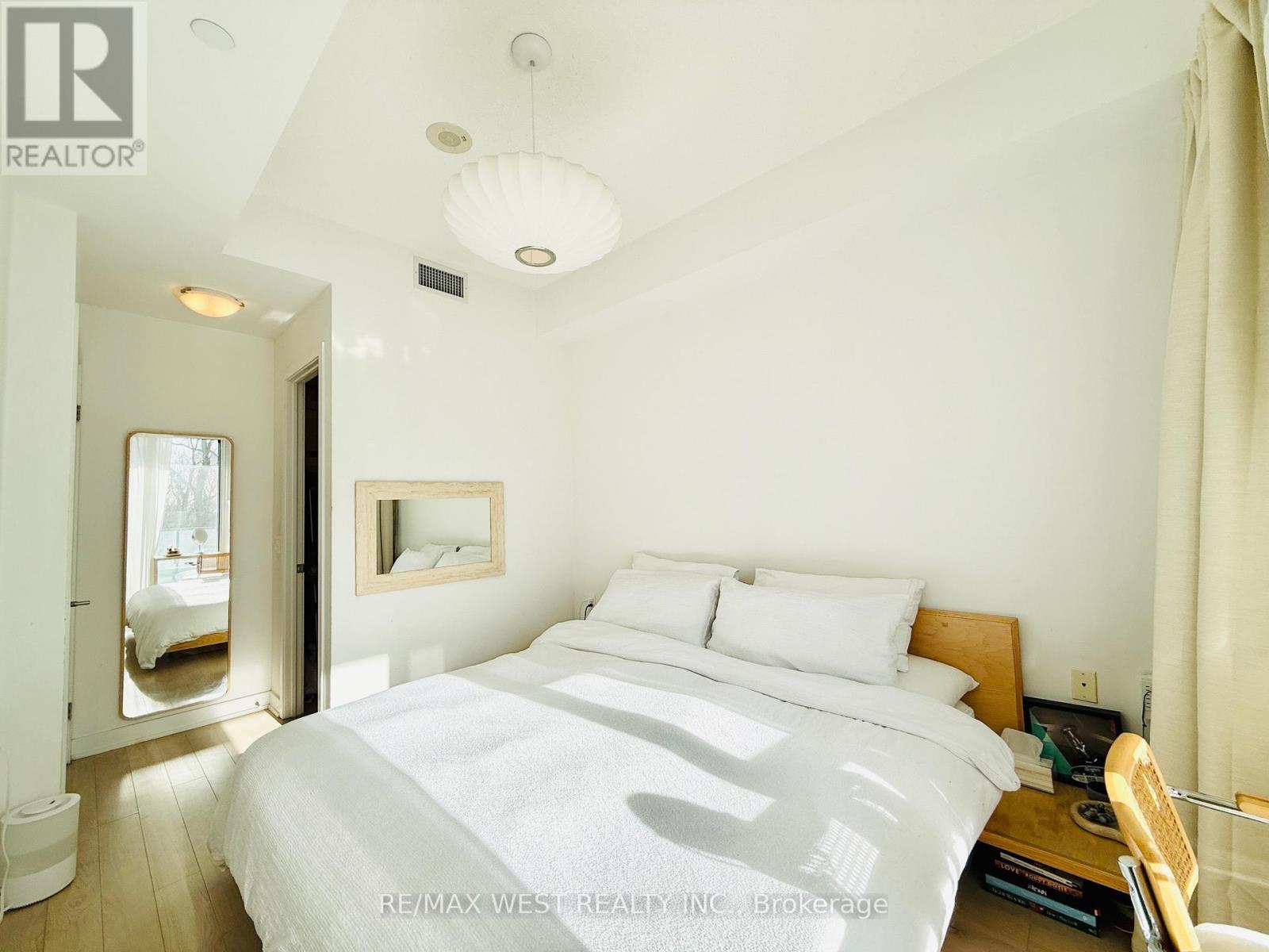 308 - 10 Park Lawn Road, Toronto, Ontario  M8Y 3H8 - Photo 11 - W12730360