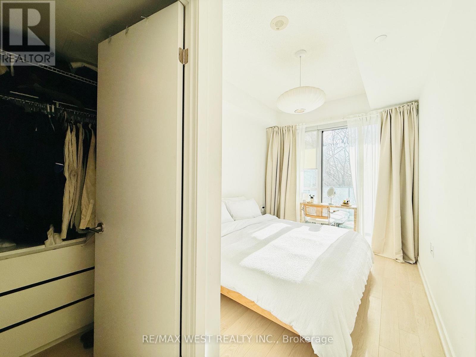 308 - 10 Park Lawn Road, Toronto, Ontario  M8Y 3H8 - Photo 12 - W12730360