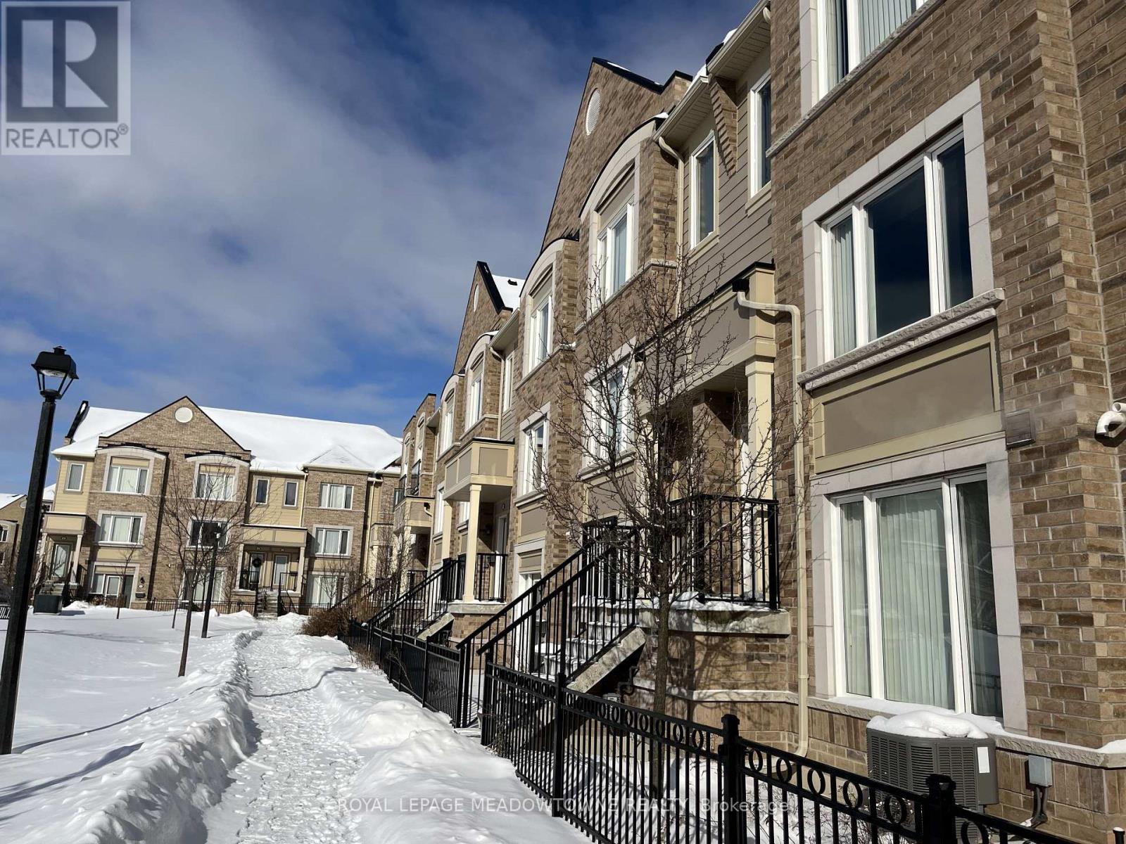 9 - 3135 Boxford Crescent, Mississauga, Ontario  L5M 0X1 - Photo 2 - W12730374