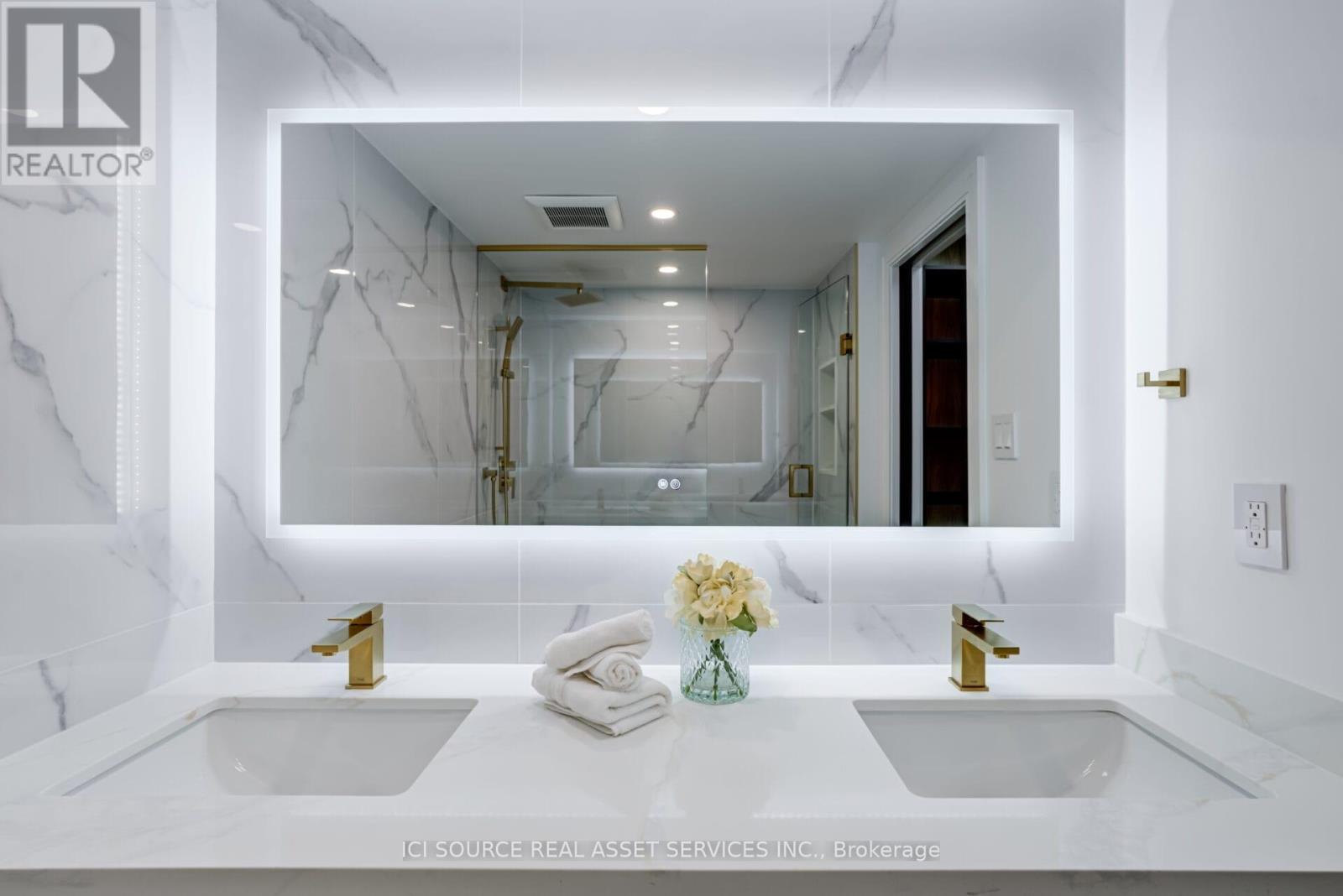 306 - 2175 Marine Drive, Oakville, Ontario  L6L 5L5 - Photo 18 - W12730378