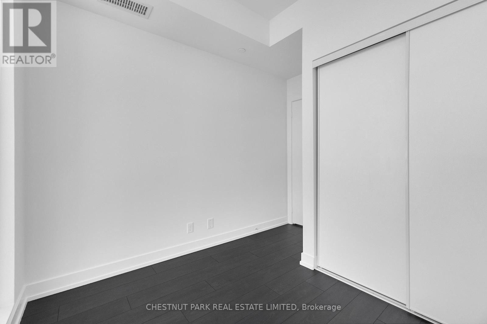 S 706 - 215 Veterans Drive, Brampton, Ontario  L7A 5L6 - Photo 16 - W12730396