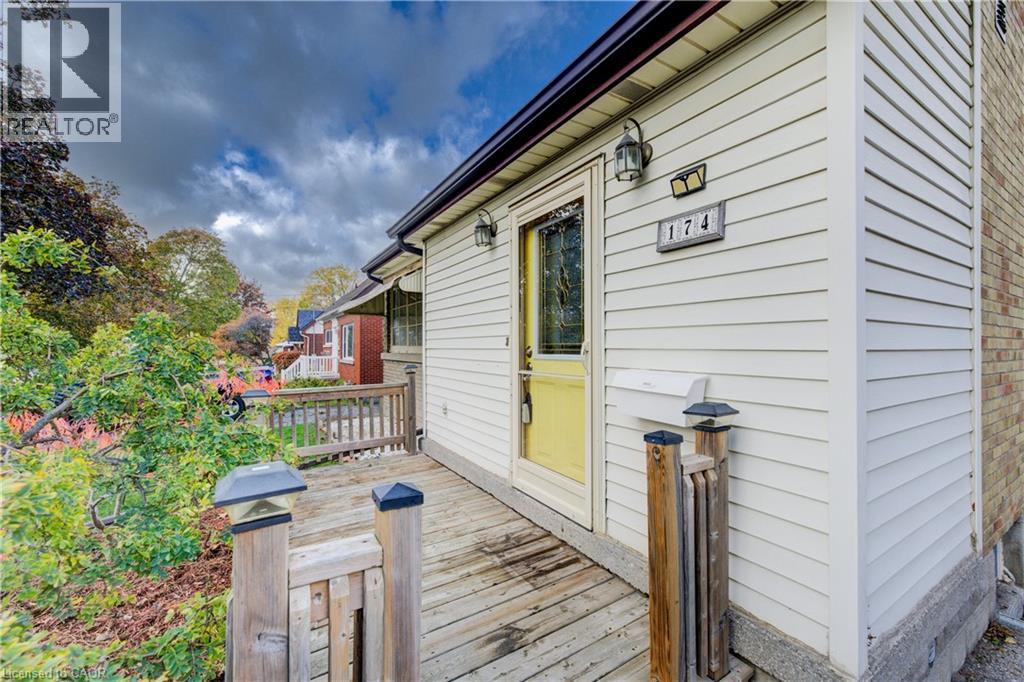 174 Union Street E, Waterloo, Ontario  N2J 1C7 - Photo 3 - 40782562