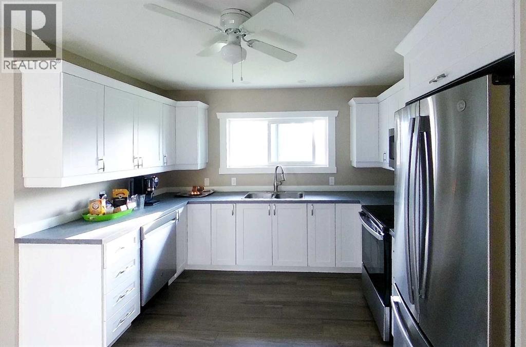 5309 Valley Road Street, Robb, Alberta  T0E 1X0 - Photo 2 - A2267339