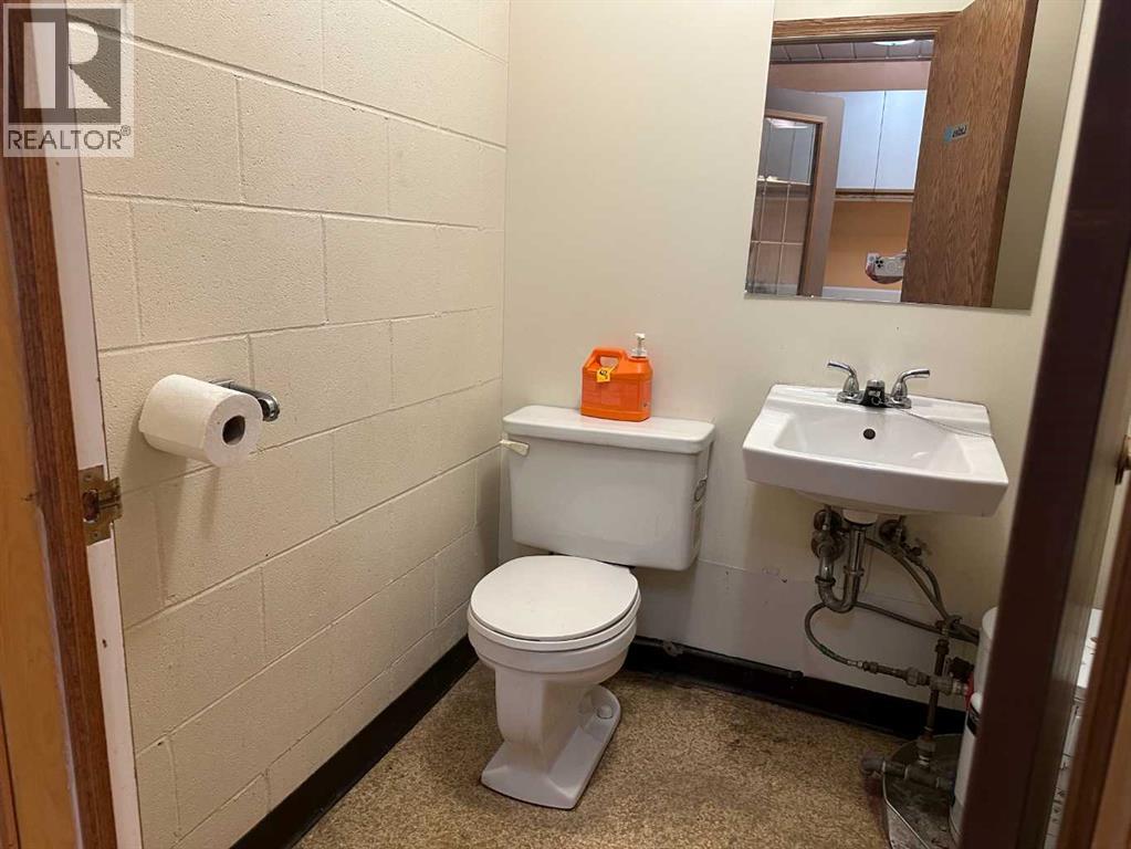 849 16 Street Sw, Medicine Hat, Alberta  T1A 4X4 - Photo 9 - A2269502