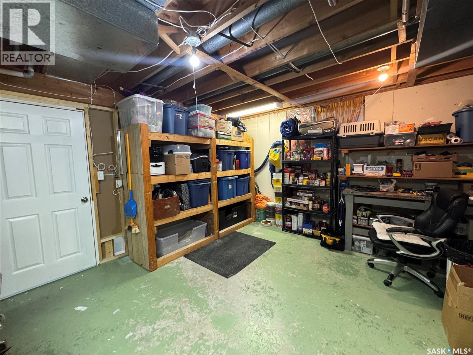 415 3rd Avenue W, Biggar, Saskatchewan  S0K 0M0 - Photo 33 - SK027372