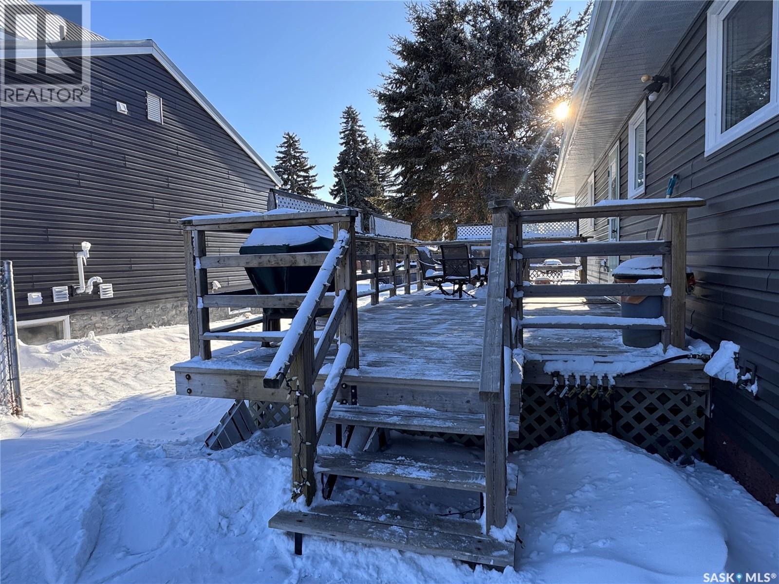 415 3rd Avenue W, Biggar, Saskatchewan  S0K 0M0 - Photo 41 - SK027372