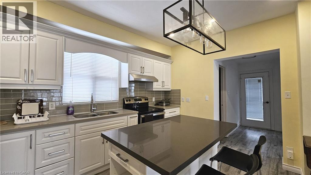 285 Borden Avenue S, Kitchener, Ontario  N2G 3S1 - Photo 9 - 40799961