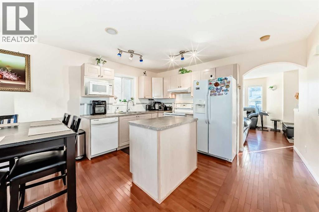 187 Taravista Street NE, Calgary, Alberta  T3J 4S2 - Photo 6 - A2276784