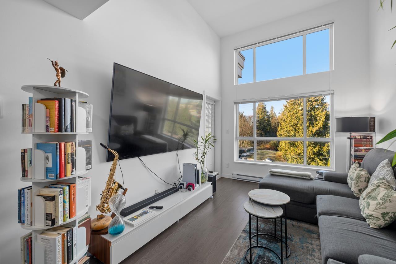 405 10688 140 Street, Surrey, British Columbia V3T 0M6 - Photo 1 - R3082806