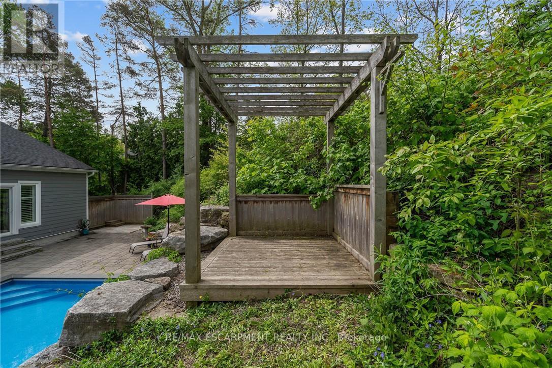 14 Sullivan's Lane, Hamilton, Ontario  L9H 5N7 - Photo 47 - X12730306