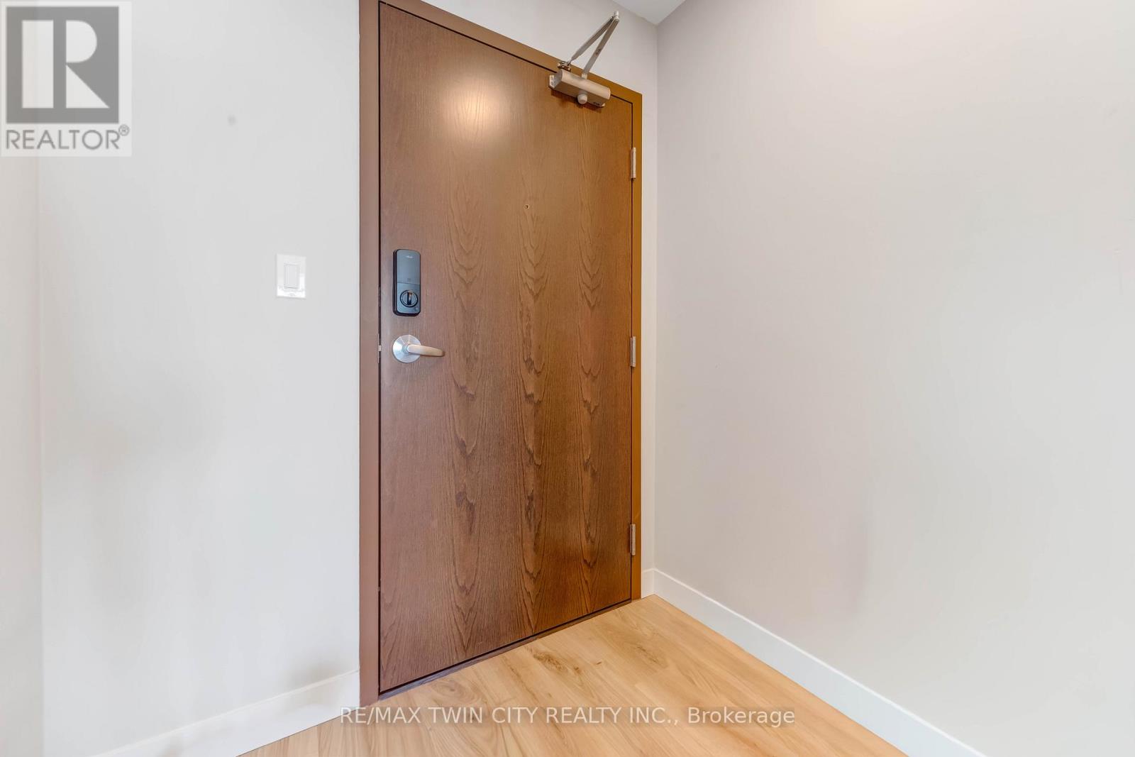 3005 - 60 Frederick Street, Kitchener, Ontario  N2H 0C7 - Photo 4 - X12730394