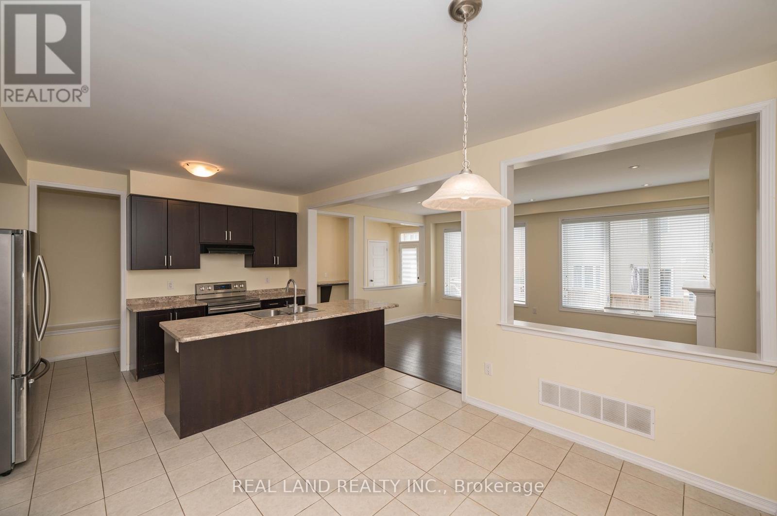 7782 Hackberry Trail, Niagara Falls, Ontario  L2H 3R5 - Photo 14 - X12730430