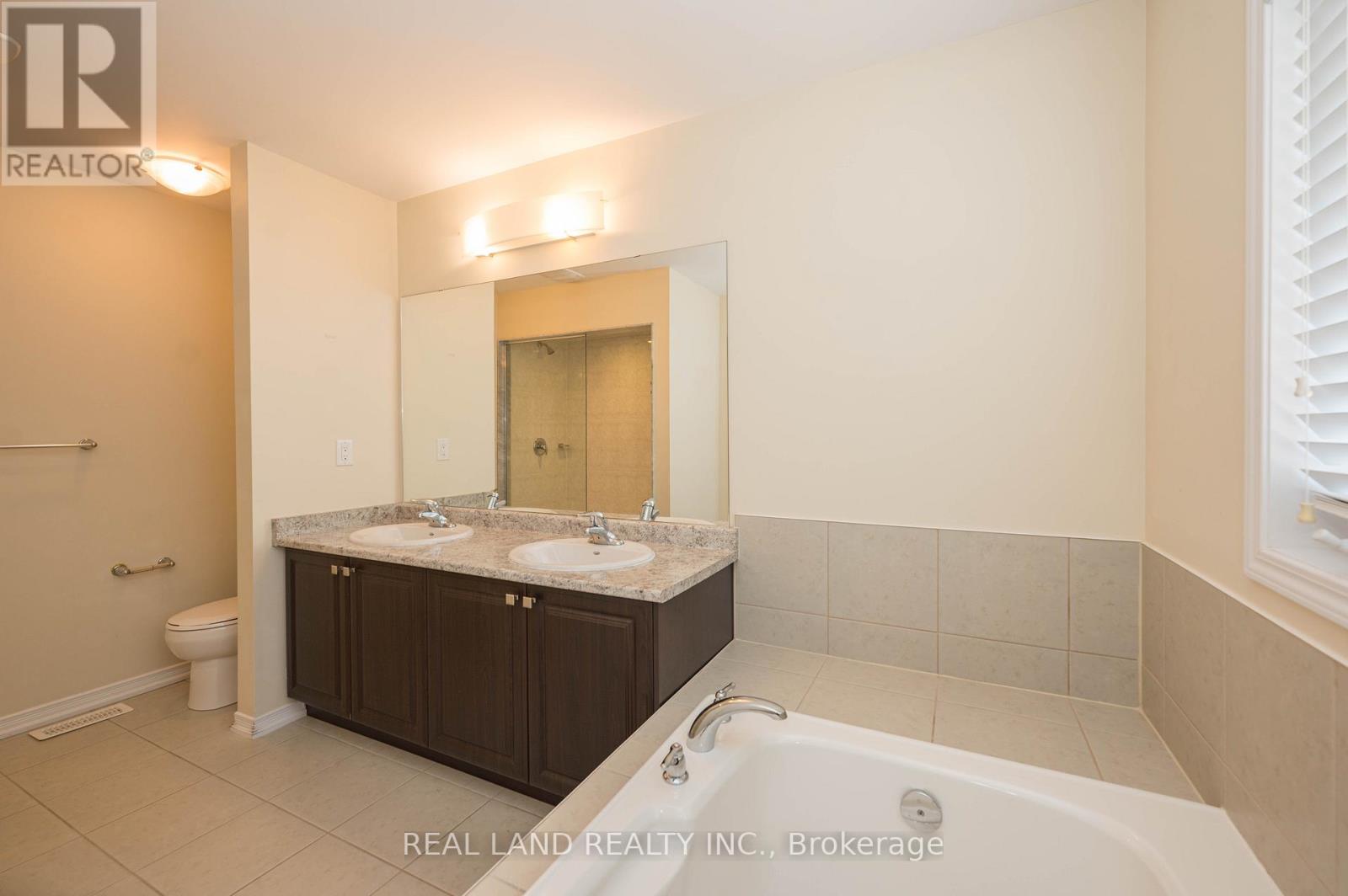 7782 Hackberry Trail, Niagara Falls, Ontario  L2H 3R5 - Photo 29 - X12730430