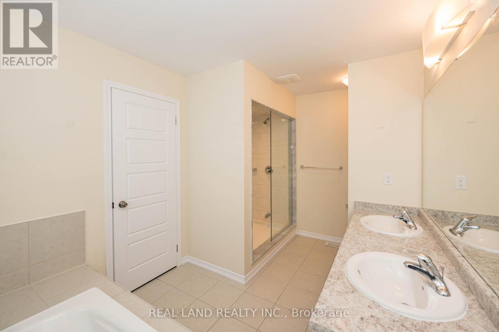 7782 Hackberry Trail, Niagara Falls, Ontario  L2H 3R5 - Photo 30 - X12730430