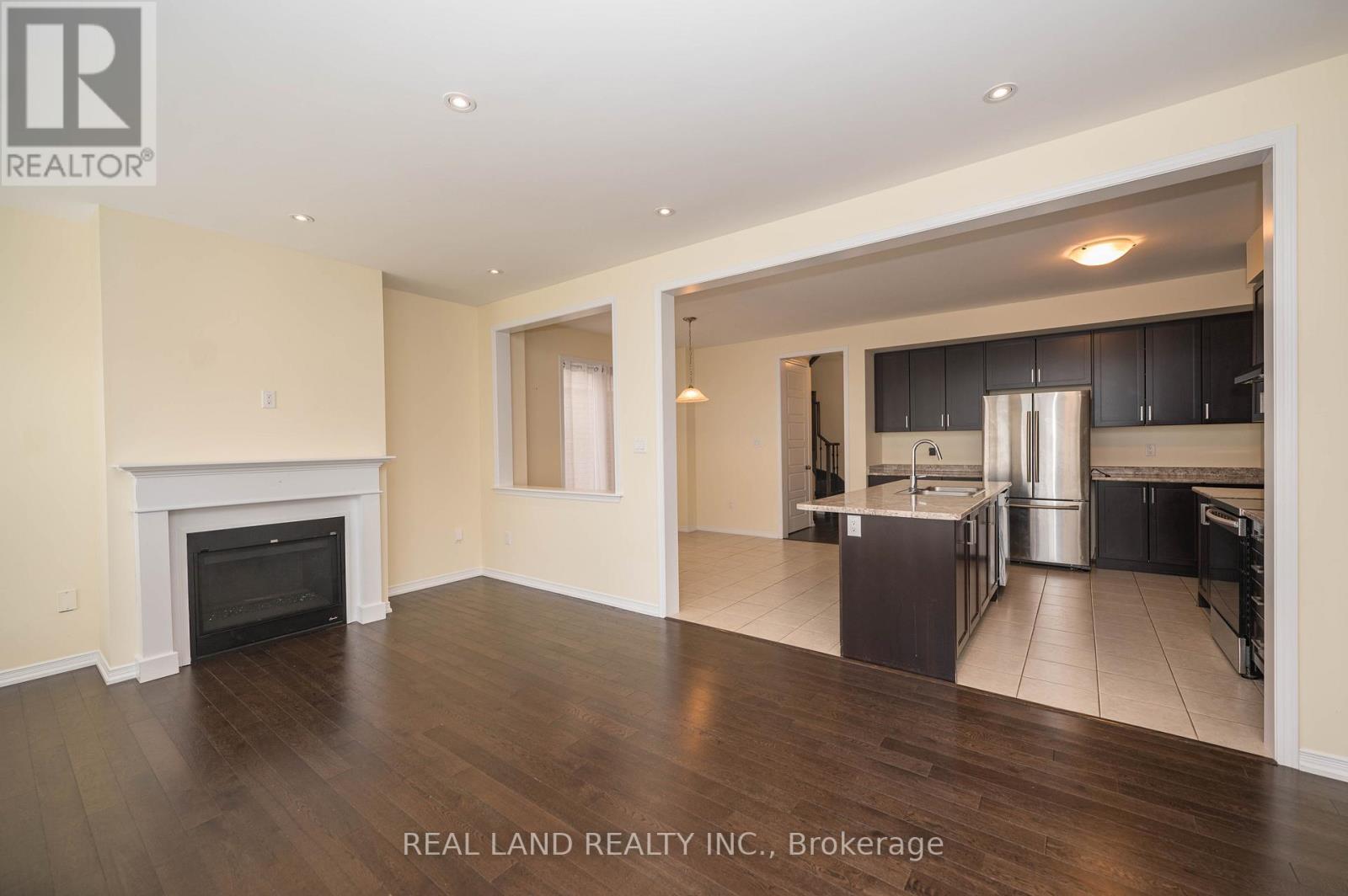 7782 Hackberry Trail, Niagara Falls, Ontario  L2H 3R5 - Photo 4 - X12730430