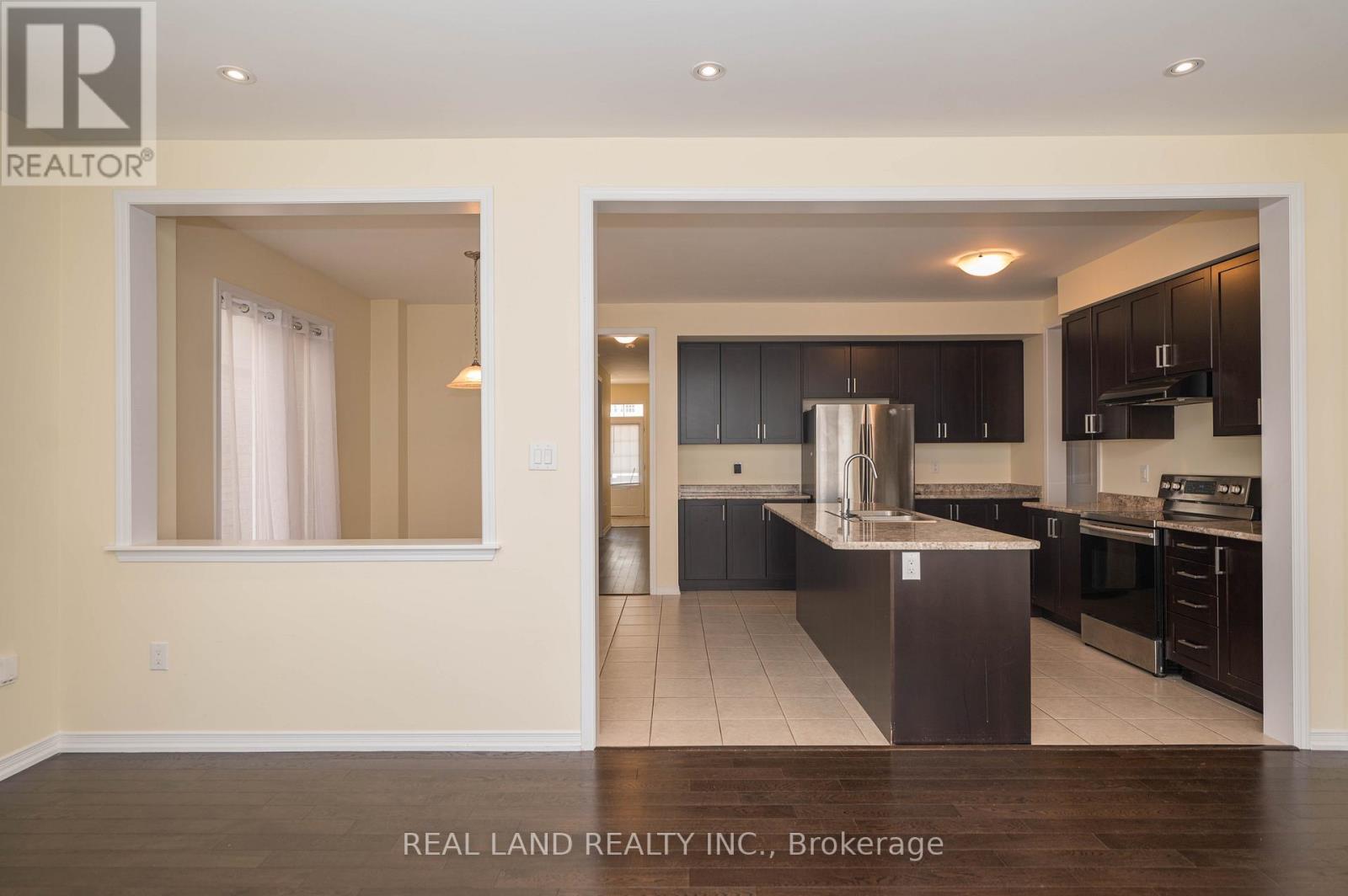 7782 Hackberry Trail, Niagara Falls, Ontario  L2H 3R5 - Photo 5 - X12730430