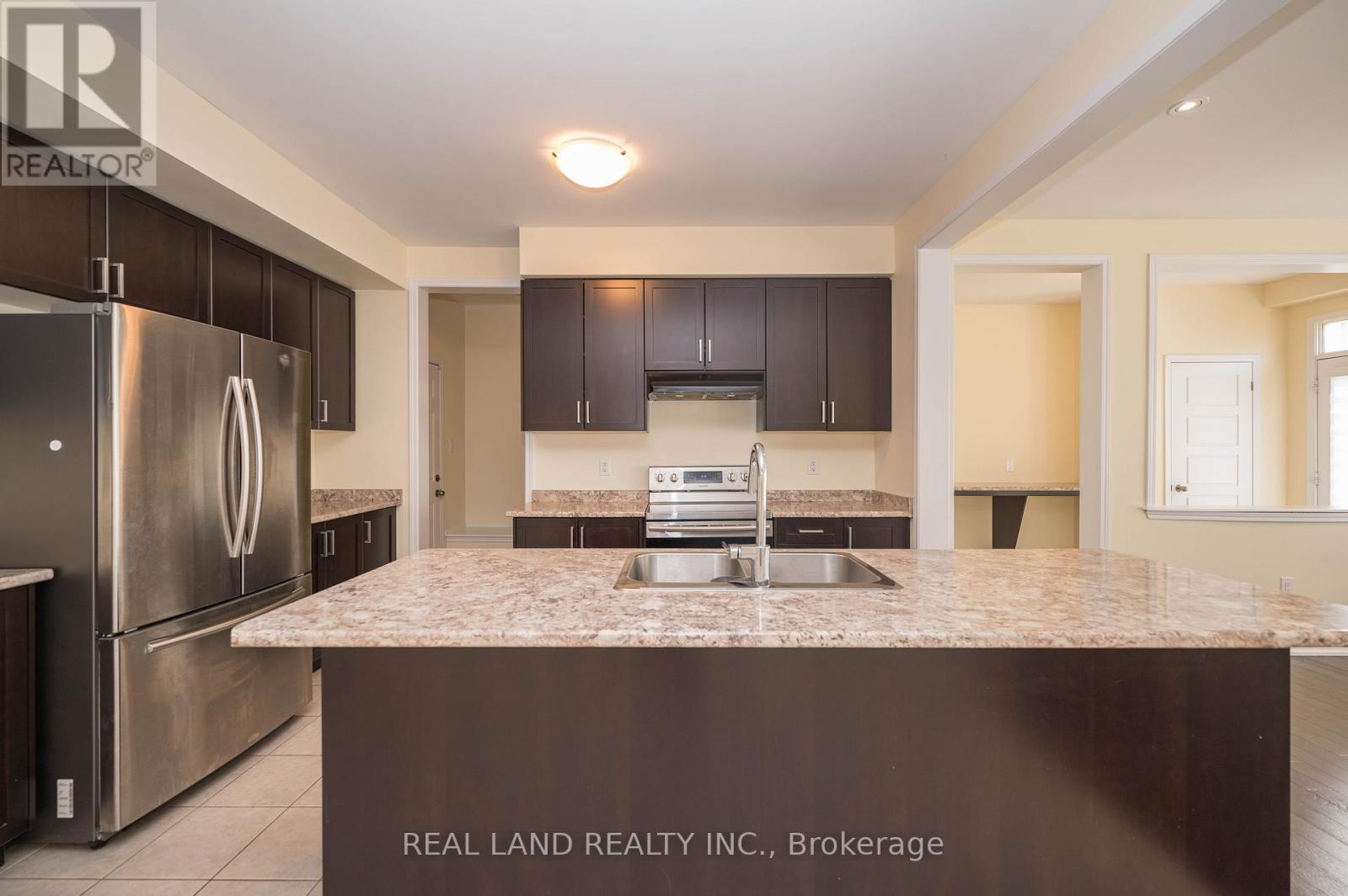 7782 Hackberry Trail, Niagara Falls, Ontario  L2H 3R5 - Photo 8 - X12730430