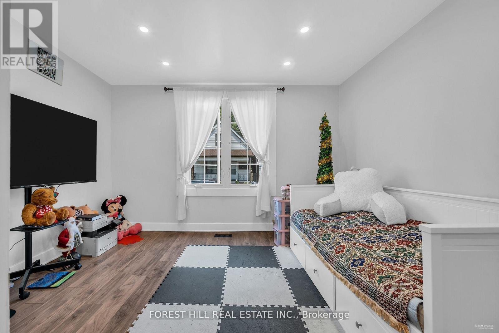 22 Harvey Street, Hamilton, Ontario  L8L 2L8 - Photo 5 - X12730452