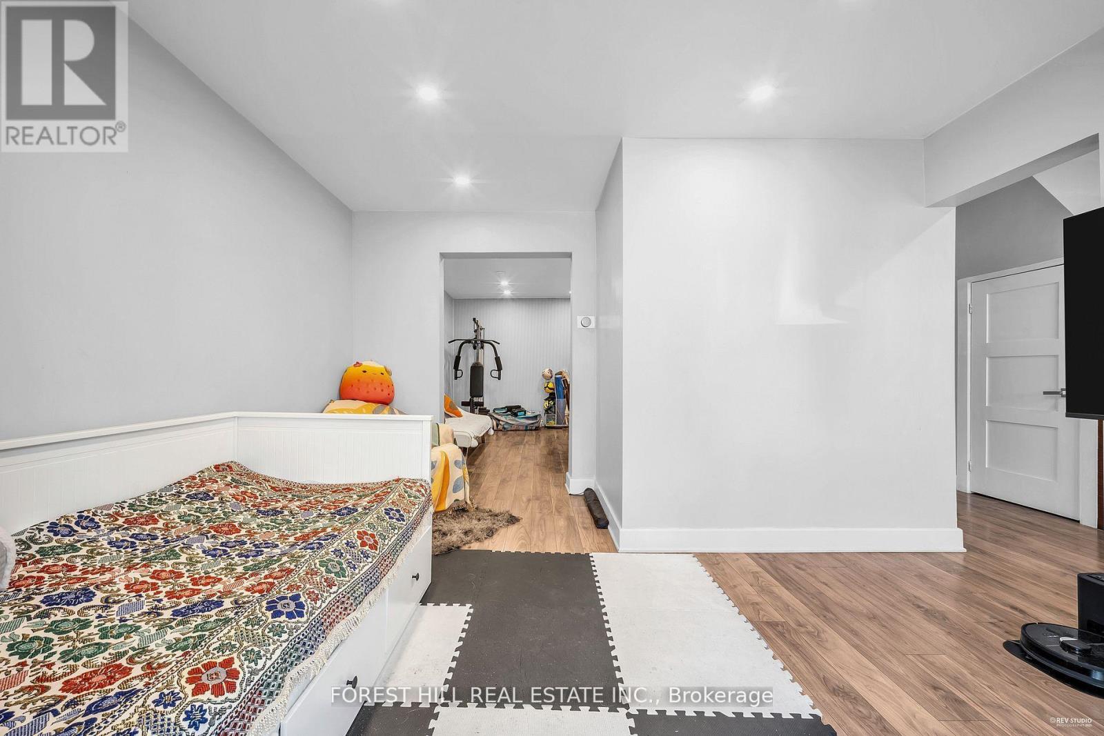 22 Harvey Street, Hamilton, Ontario  L8L 2L8 - Photo 9 - X12730452