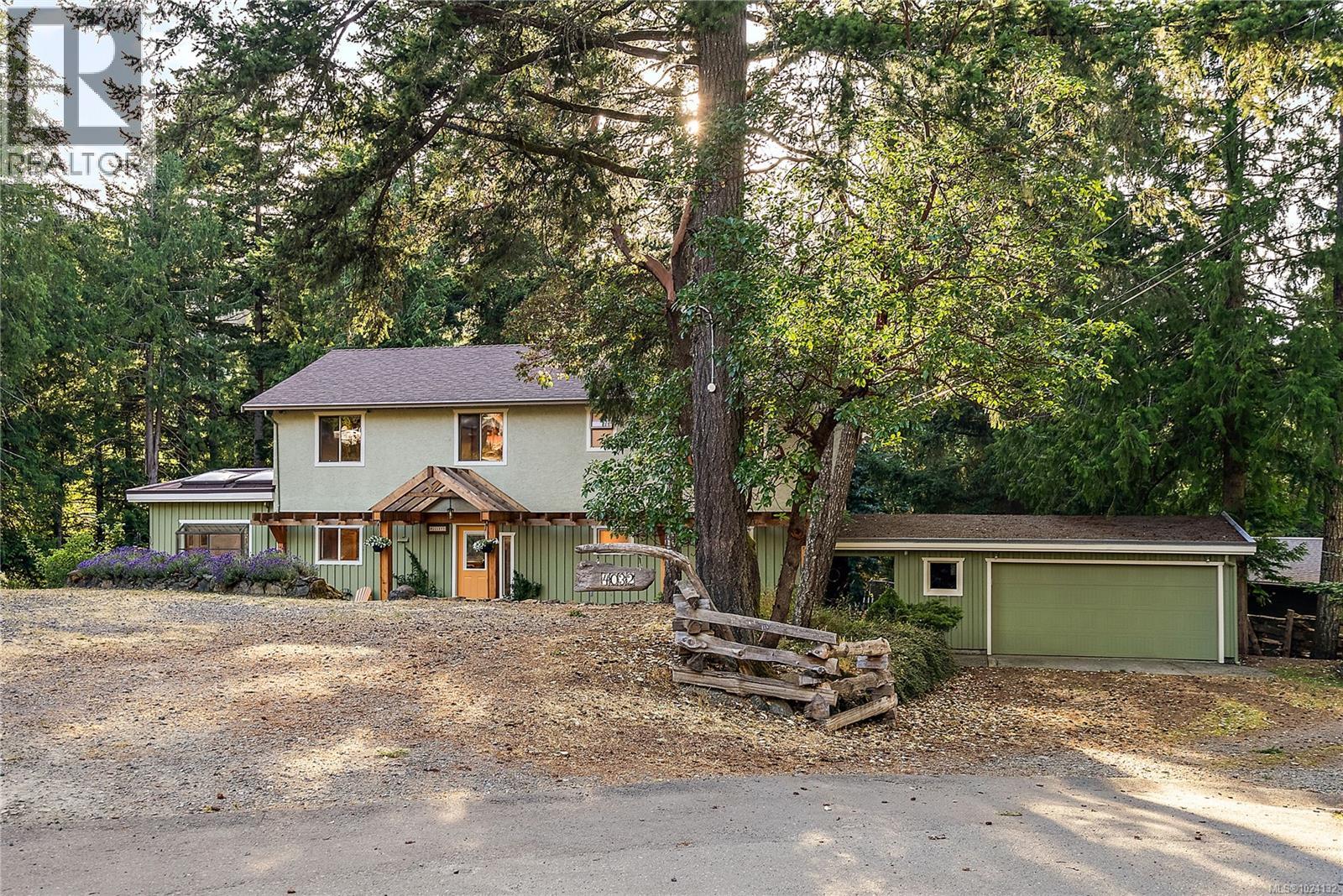 4032 Chalister Crt, Metchosin, British Columbia  V9C 3X6 - Photo 1 - 1024132