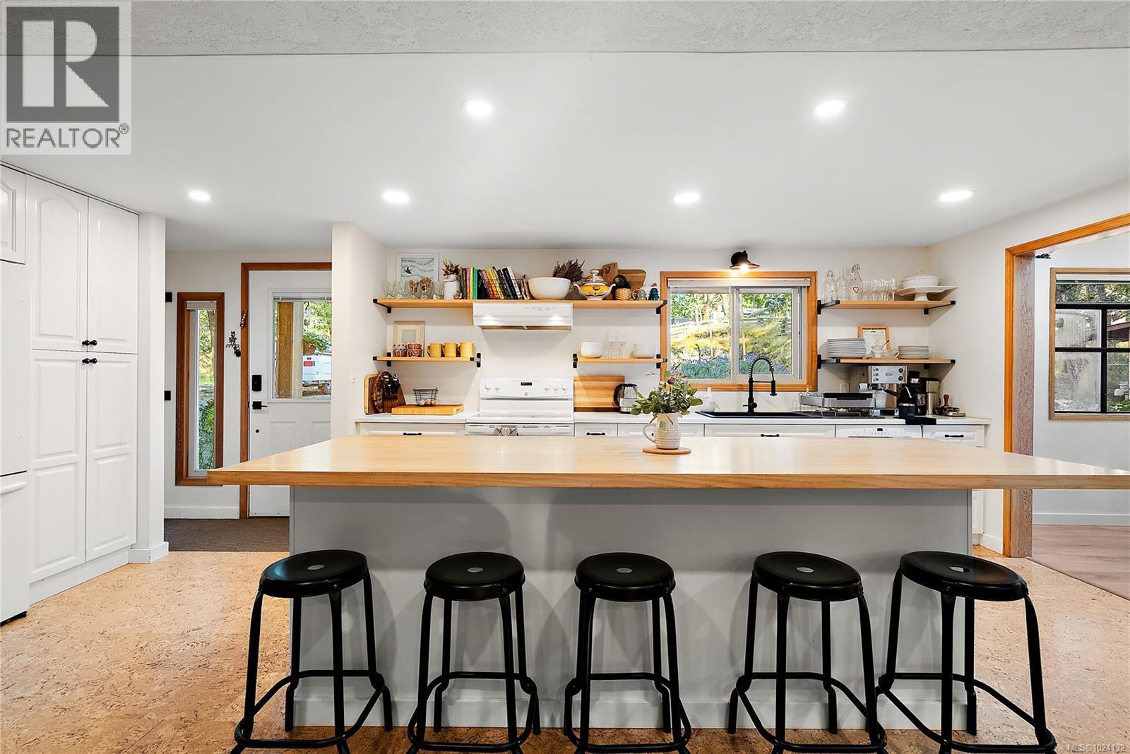 4032 Chalister Crt, Metchosin, British Columbia  V9C 3X6 - Photo 5 - 1024132