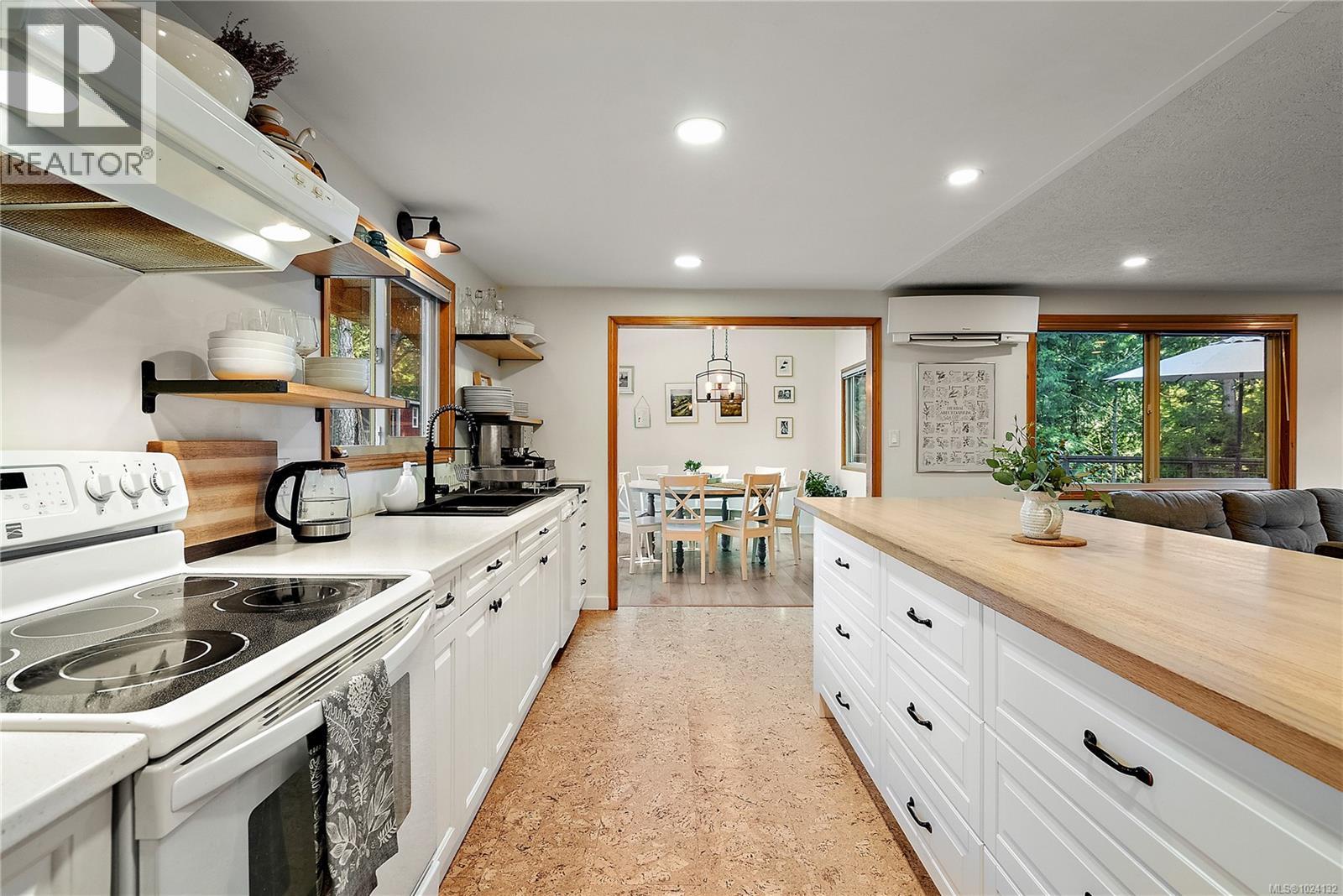 4032 Chalister Crt, Metchosin, British Columbia  V9C 3X6 - Photo 7 - 1024132